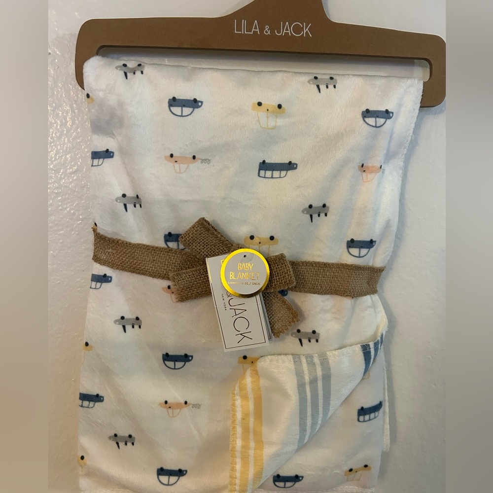 Lila & Jack Reversible Blanket